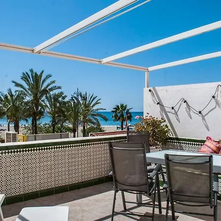 Apartment Beachfront Location In By Costarentals - Ref 70 *