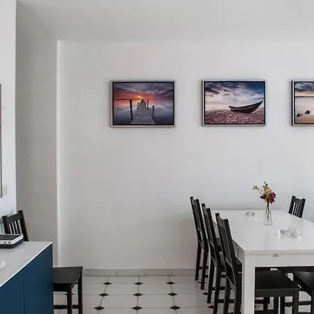 Apartment Beachfront Location In By Costarentals - Ref 70